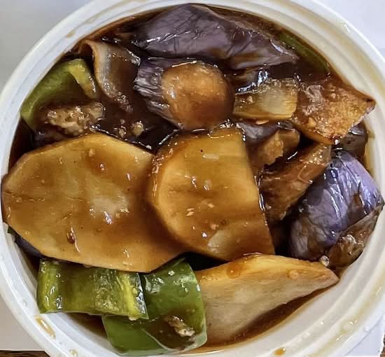 V3. Eggplant, Potato & Green Pepper 地三鲜